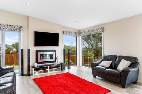 Photo of property in 50 Endeavour Drive, Whitby, Porirua, 5024