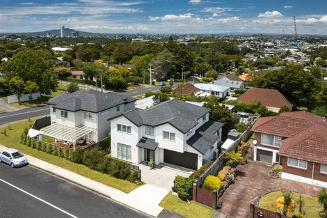 Photo of property in 48 Holland Road, Hillcrest, Auckland, 0627