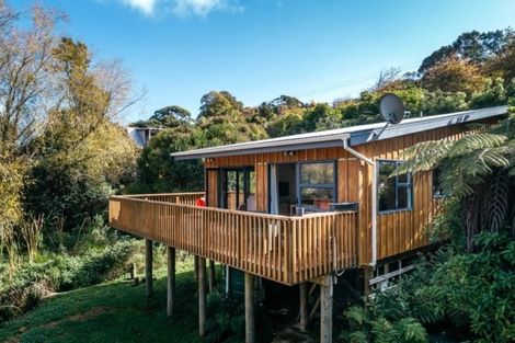 Photo of property in 99 Onetangi Road, Waiheke Island, 1971