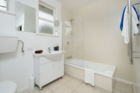 Photo of property in 2/27 Abbotleigh Avenue, Te Atatu Peninsula, Auckland, 0610