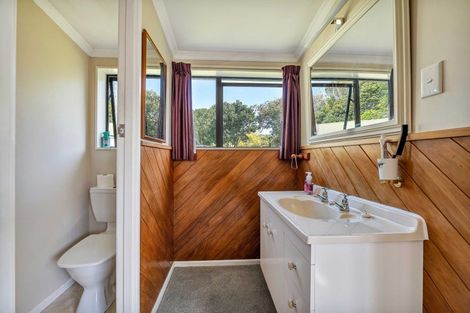 Photo of property in 115 Alfred Road, Egmont Village, New Plymouth, 4371