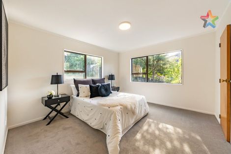 Photo of property in 14 Shackle Lane, Whitby, Porirua, 5024