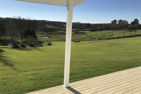 Photo of property in 11 Jeffs Road, Dairy Flat, Albany, 0794