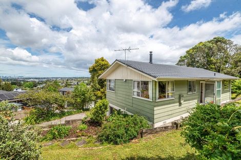 Photo of property in 58 Juniper Road, Sunnynook, Auckland, 0620