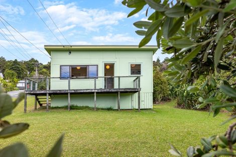 Photo of property in 8 Spray Crescent, Leigh, 0985