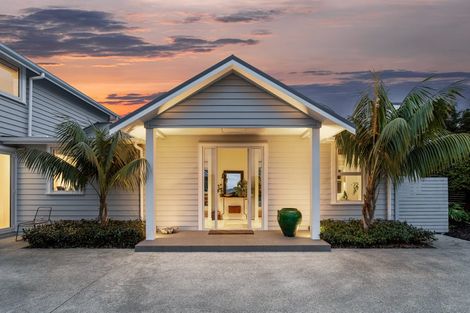 Photo of property in 42 Awanui Crescent, Matakana, Warkworth, 0985