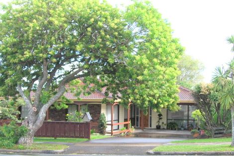 Photo of property in 91 Prince Regent Drive, Half Moon Bay, Auckland, 2012