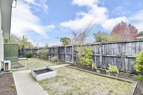 Photo of property in 1/9 Valecrest Avenue, Parklands, Christchurch, 8083