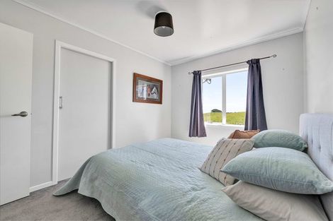 Photo of property in 282 Warea Road, Warea, New Plymouth, 4381