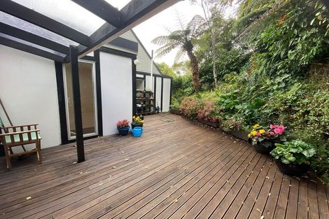 Photo of property in 2 Amapur Drive, Khandallah, Wellington, 6035