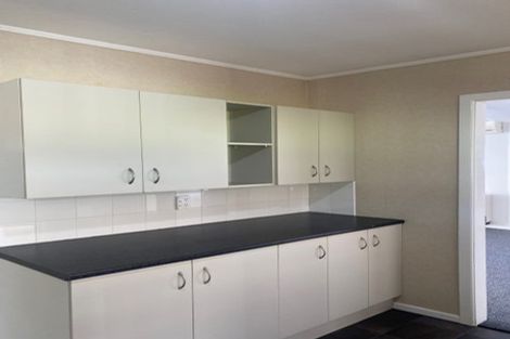 Photo of property in 95 Apollo Parade, Milson, Palmerston North, 4414