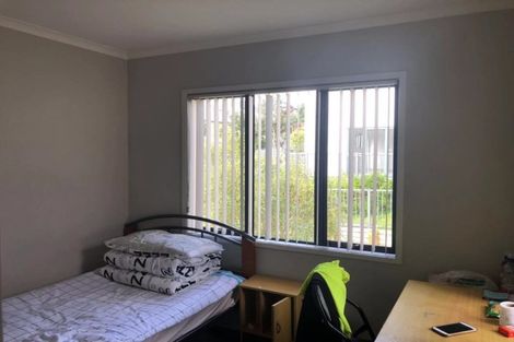 Photo of property in 141 Fernhill Way, Oteha, Auckland, 0632