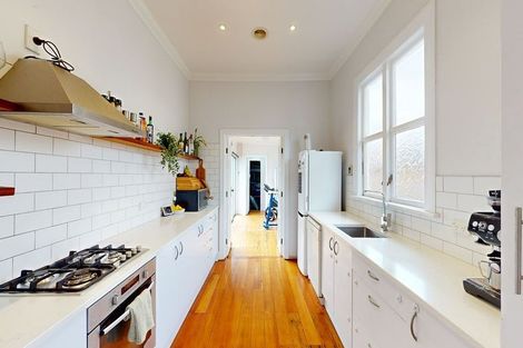 Photo of property in 47 Freyberg Street, Lyall Bay, Wellington, 6022