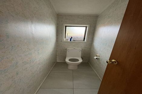 Photo of property in 124 Carnoustie Drive, Wattle Downs, Auckland, 2103