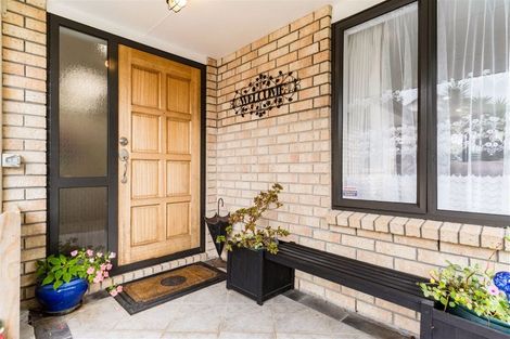 Photo of property in 14a Millbrook Road, Henderson, Auckland, 0612