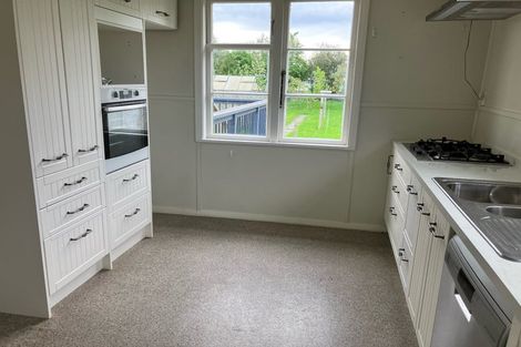 Photo of property in 24 Johnson Street, Milton, 9220