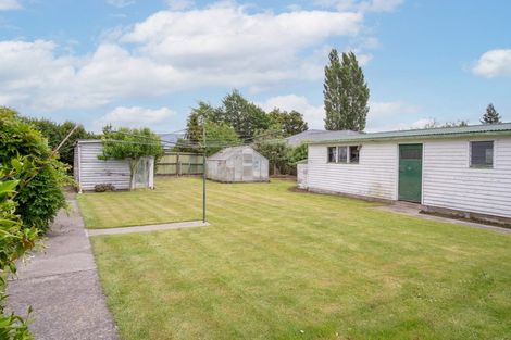 Photo of property in 7 Canberra Place, Redwood, Christchurch, 8051