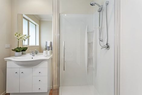 Photo of property in 2 Austen Place, Rolleston, 7614