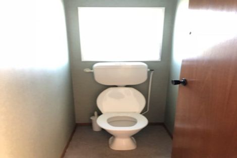 Photo of property in 1024 East Coast Road, Fairview Heights, Auckland, 0630