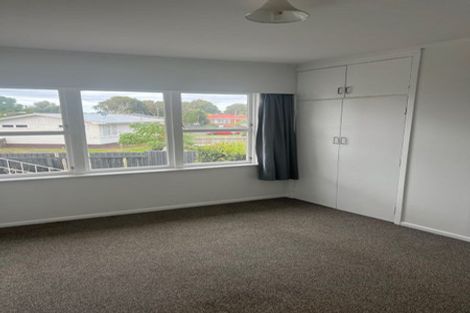Photo of property in 12 Michelle Place, Mangere, Auckland, 2022