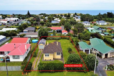 Photo of property in 82 Domett Street, Opunake, 4616