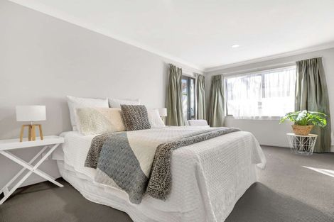 Photo of property in 100 Shakespeare Street, Leamington, Cambridge, 3432