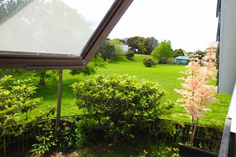 Photo of property in 29 Cairngorm Place, Highland Park, Auckland, 2010