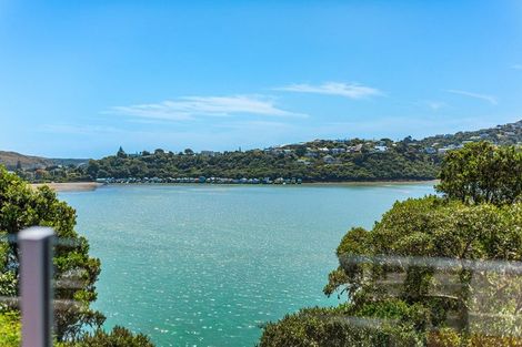 Photo of property in 61 Seaview Road, Paremata, Porirua, 5024