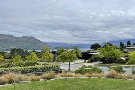 Photo of property in 16 Forest Heights, Wanaka, 9305