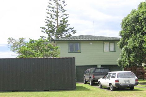 Photo of property in 28 The Loop, Waihi Beach, 3611