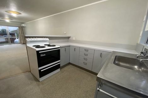 Photo of property in 4 Euclid Street, Vogeltown, New Plymouth, 4310