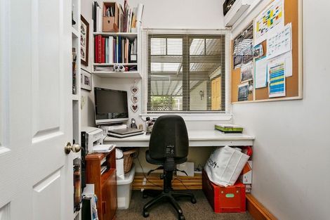 Photo of property in 18 Queen Street, Cambridge, 3434