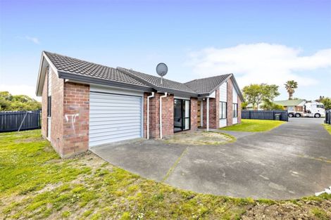 Photo of property in 27 Horlicks Place, Randwick Park, Auckland, 2105