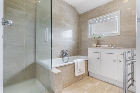 Photo of property in 206 Hurstmere Road, Takapuna, Auckland, 0622