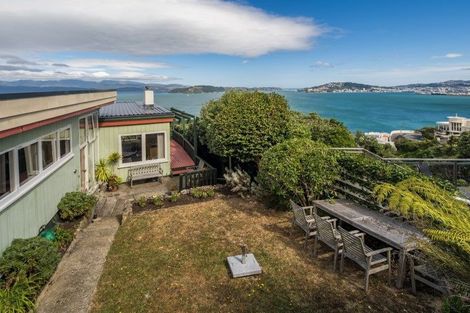 Photo of property in 11 Homebush Road, Khandallah, Wellington, 6035