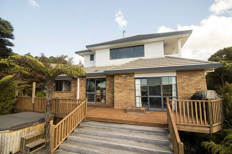 Photo of property in 52 Hillcrest Road, Hatfields Beach, Orewa, 0931