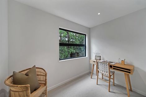 Photo of property in 7 Reserve Terrace, Lyttelton, 8082