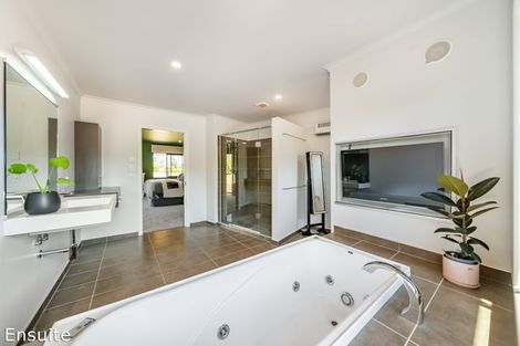 Photo of property in 210 Wards Line, Morison Bush, Greytown, 5794