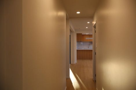Photo of property in 1/30 Shakespeare Road, Milford, Auckland, 0620