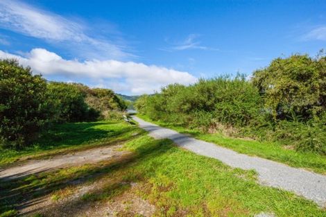 Photo of property in 21 Ogilvie Road, Kinloch, Taupo, 3377