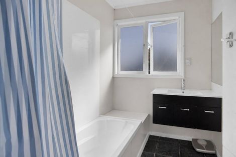 Photo of property in 8 Pacey Avenue, Hawera, 4610