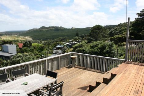 Photo of property in 91 Domain Crescent, Muriwai, Waimauku, 0881