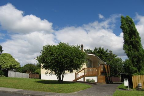 Photo of property in 11 Uppingham Crescent, Hillcrest, Auckland, 0627