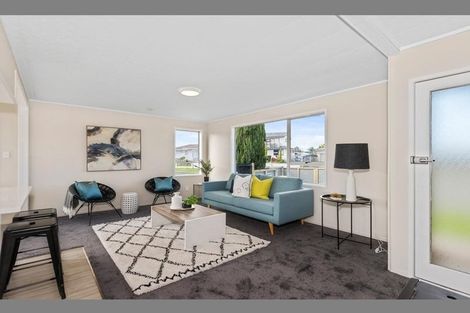 Photo of property in 11 Navigator Place, Papatoetoe, Auckland, 2025