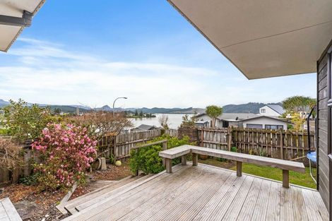 Photo of property in 105 Bruce Wallace Place, Whangamata, 3620