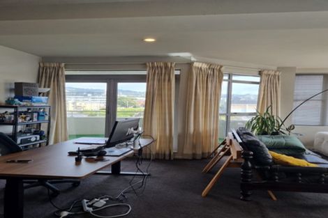 Photo of property in Grandstand Apartments, 8/80 Kent Terrace, Mount Victoria, Wellington, 6011