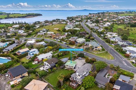 Photo of property in 1400 Whangaparaoa Road, Army Bay, Whangaparaoa, 0930