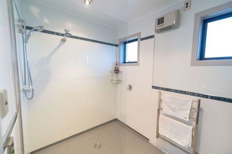 Photo of property in 12 Tawera Place, Te Anau, 9679