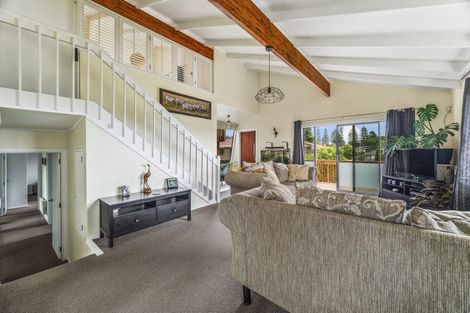 Photo of property in 1 Waitawa Place, Lynmore, Rotorua, 3010