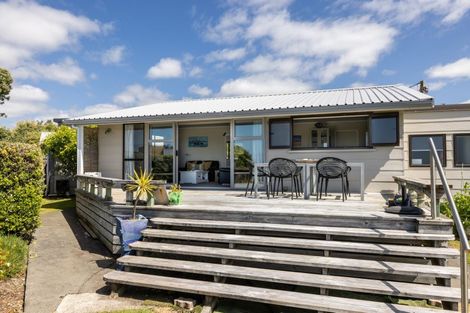 Photo of property in 98 Harper Road, Waimarama, 4294